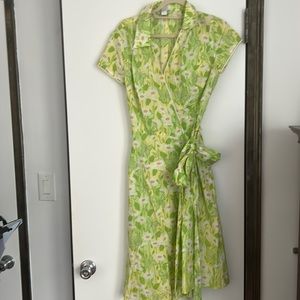 Lilly Pulitzer wrap daisy dress